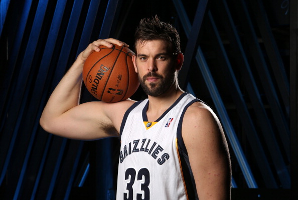 更是榜样 更是榜样