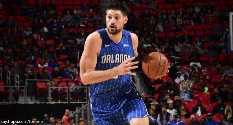 在豪门更衣 在豪门更衣